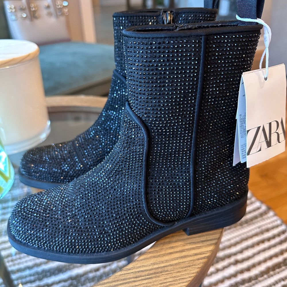 Zara kids boots black size 1